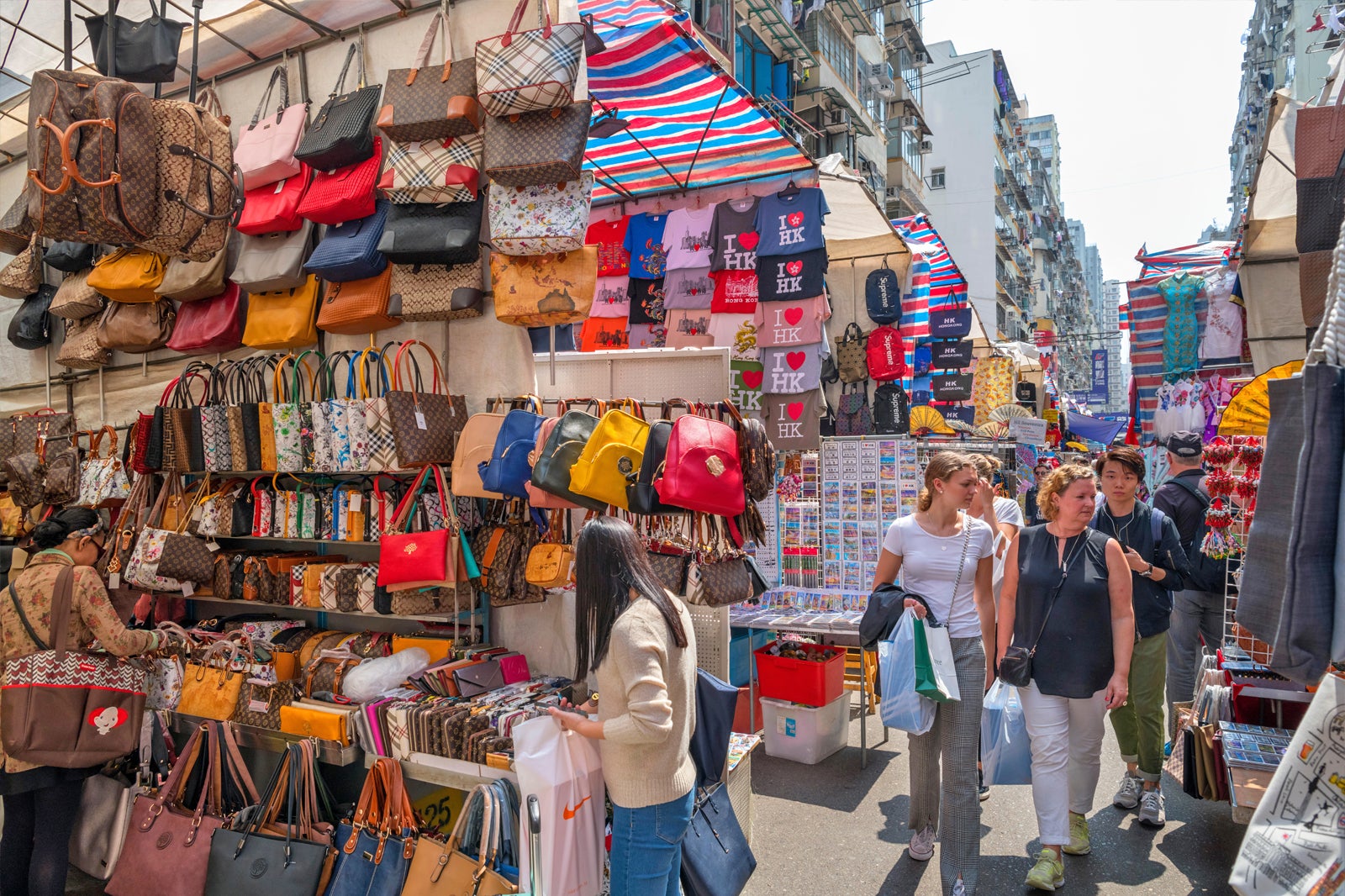 Mong Kok Ladies’ Market